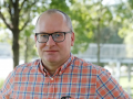 Spisovateľ Peter Gašparík_nedelnik.sk_(zdroj ancn)